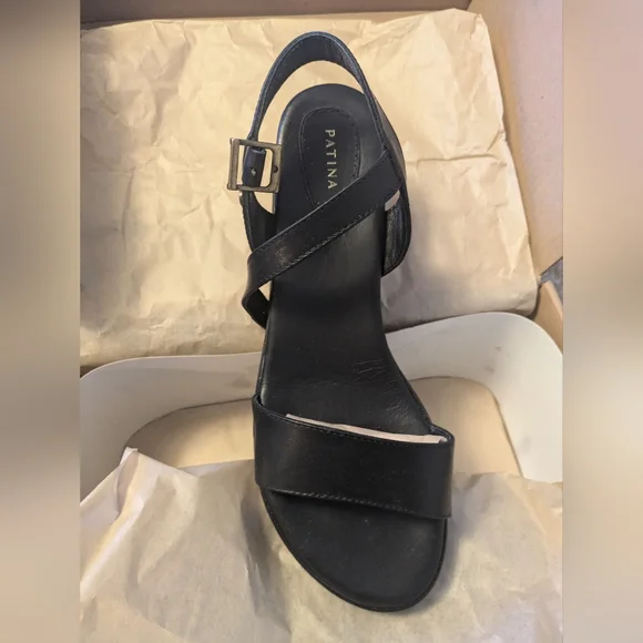 Patina Soho Sandals - Picture 5 of 7